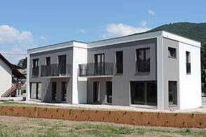 Дом, Двойчек Новый Брод, Любляна, Шишка.