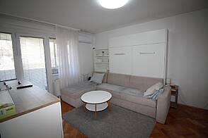 Однокомнатная квартира в Нове-Ярше.