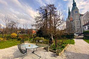 Дом, Иной Ново Трново