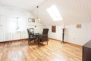 Квартира с тремя комнатами в центральной части города.