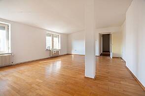 Трёхсполовинойкомнатная квартира в Белграде