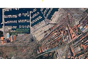 Дом с двумя комнатами у побережья