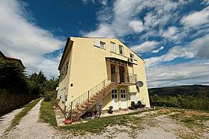 Антон с 4-комнатной квартирой