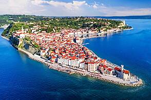 Квартира с двумя комнатами в Пиране