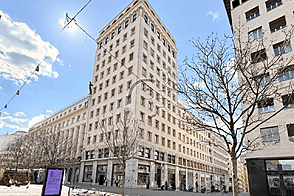 Квартира с тремя комнатами в центре