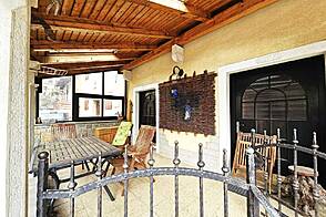 Копер Цепки, дом в два этажа