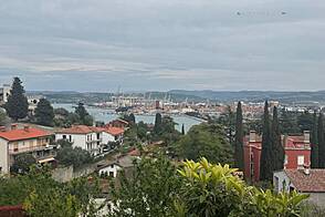 Дом на улице Копер.