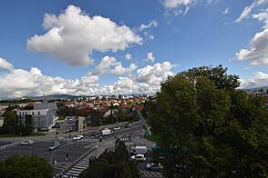 Трехкомнатная квартира рядом с Хишем