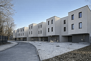 Дом с террасой в Лог Новое Место.