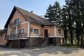 Дом, поместье Шентилий в регионе Словенские Горицы.