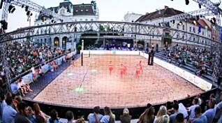 Пляжный турнир по волейболу приносит летнюю атмосферу в Любляну