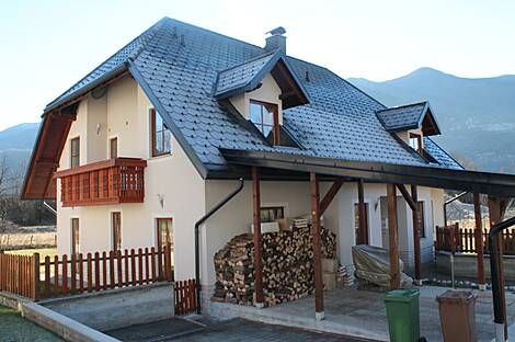 Недавно построенный дом с живописным видом на горы: 1