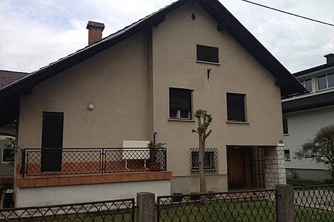 Отдельно стоящий жилой дом в районе Бежиград: 1