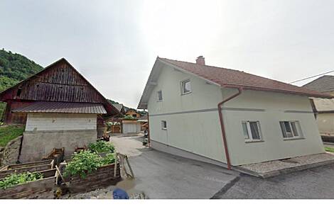 Подхом, Дом: 1