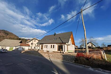 Споднее Горье, место проживания.: 8