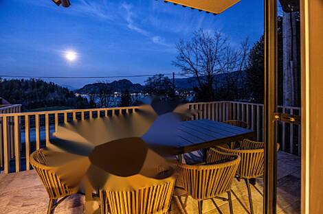 Особняк с верандой на берегу озера Блед: 7