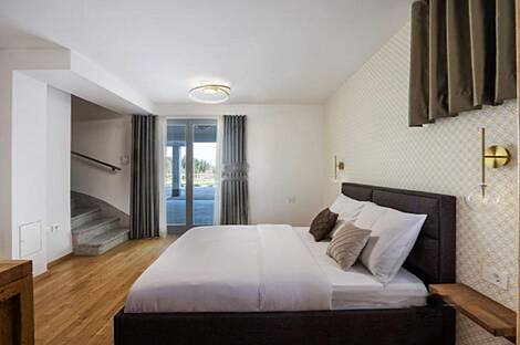 Особняк с верандой на берегу озера Блед: 24