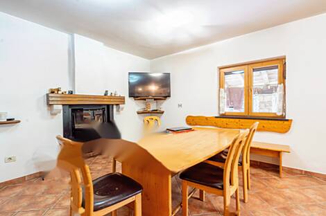 Помьян, Дом: 7