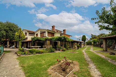 Помьян, Дом: 25