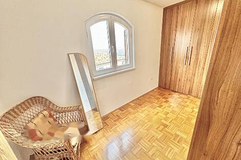 Дом с двумя этажами в Хрватинах: 10