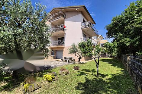 Дом с двумя этажами в Курте: 1