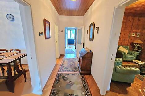 Резиденция, Чежари: 10