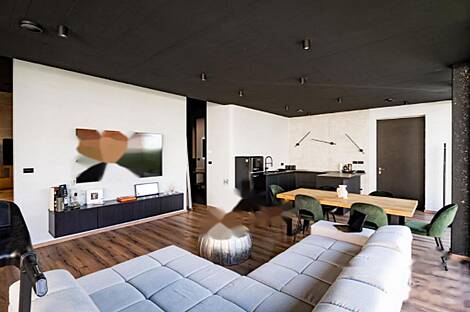 Дом в два этажа, расположенный в Сежане: 23