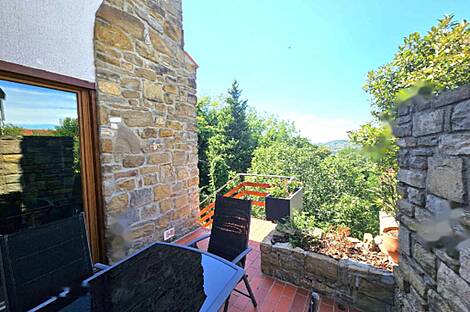 Резиденция Святого Петра: 12