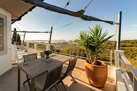 Здание, Малиа: 18