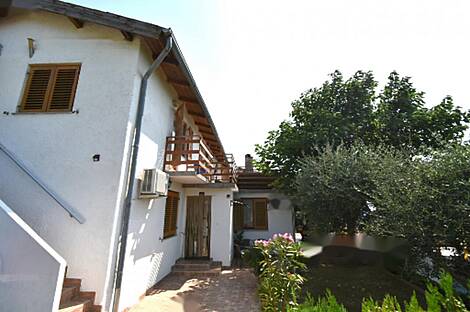 Дом Коломбан с террасой: 5