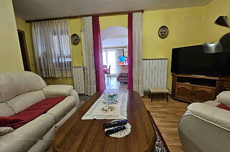 Дом Коломбан с террасой: 14