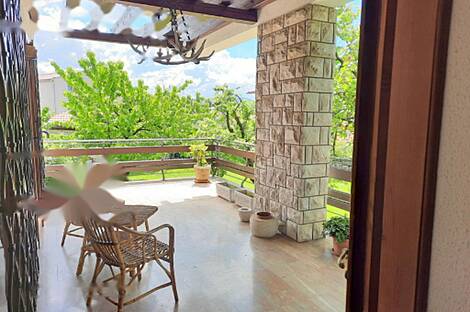 Дом в центре города Сежана: 2