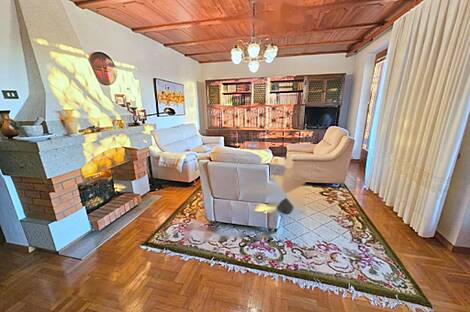 Дом в центре города Сежана: 15