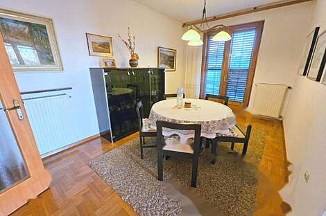 Дом в центре города Сежана: 19