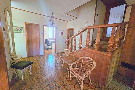 Дом в центре города Сежана: 23