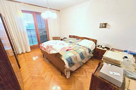 Дом в центре города Сежана: 24