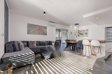 Дом в городке Прада: 13