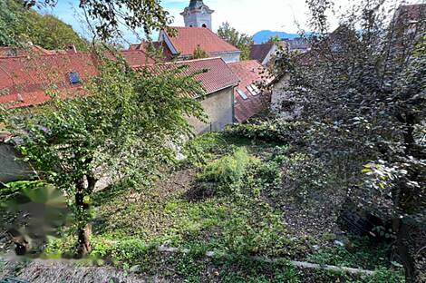 Центральная квартира с более чем пятью комнатами: 3