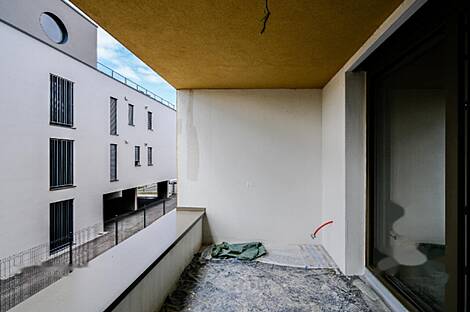 Квартира с тремя комнатами В поле: 12