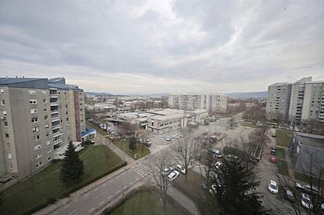 Квартира с тремя комнатами в Мосте: 2