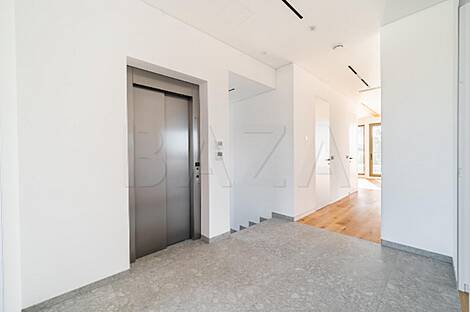 Жилье в столице Словении, районе Бежиград: 10