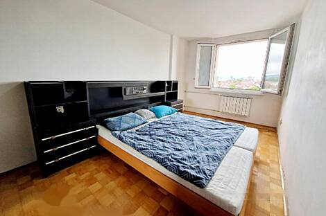 Квартира с тремя комнатами, Шишка: 12