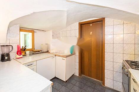 Четырёхкомнатная квартира, расположенная в районе Любляна Вич.: 6