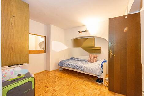 Четырёхкомнатная квартира, расположенная в районе Любляна Вич.: 8