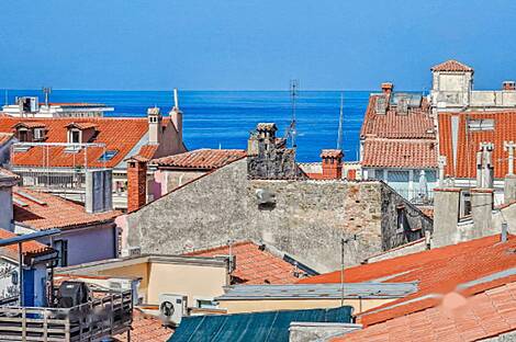 Квартира в Пиране с четырьмя комнатами: 1