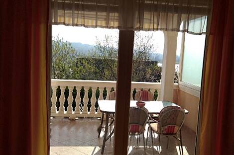 Квартира с четырьмя комнатами в районе Деканы.: 13