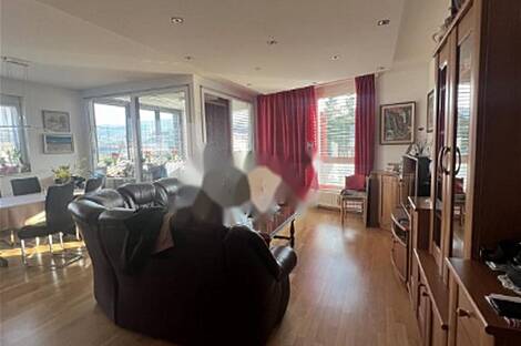 Квартира с четырьмя комнатами в Копре: 1