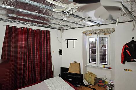 Квартира с 4-5 комнатами расположена в Копере.: 13