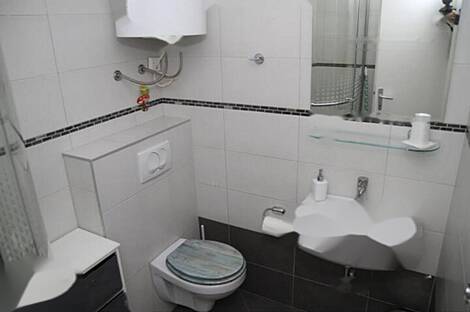 Квартира с четырьмя комнатами в центральной части Копера: 6