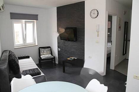 Квартира с четырьмя комнатами в центральной части Копера: 7